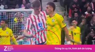 نجم سابق في الدوري الإنجليزي الممتاز يغيب عن الملاعب بسبب إصابة حساسة